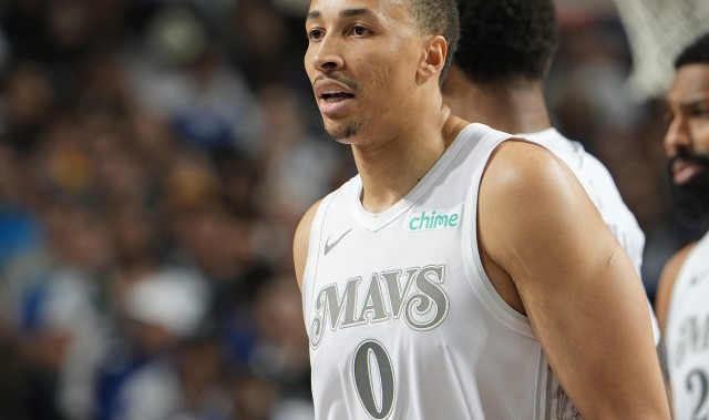 替补高效！埃克萨姆4中3拿到12分3板3助4断1帽 罚球5中5