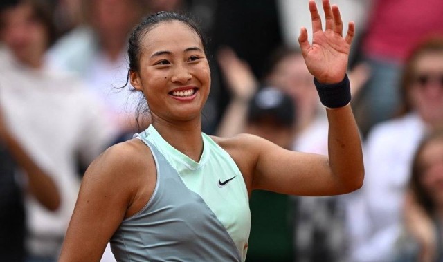 今晚！CCTV5直播奥运冠军郑钦文冲击法网女单16强，多名中国金花出战双打