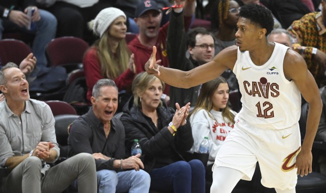 马克-杰克逊：亨特是证明过自己的3D球员 骑士的首发是最好的