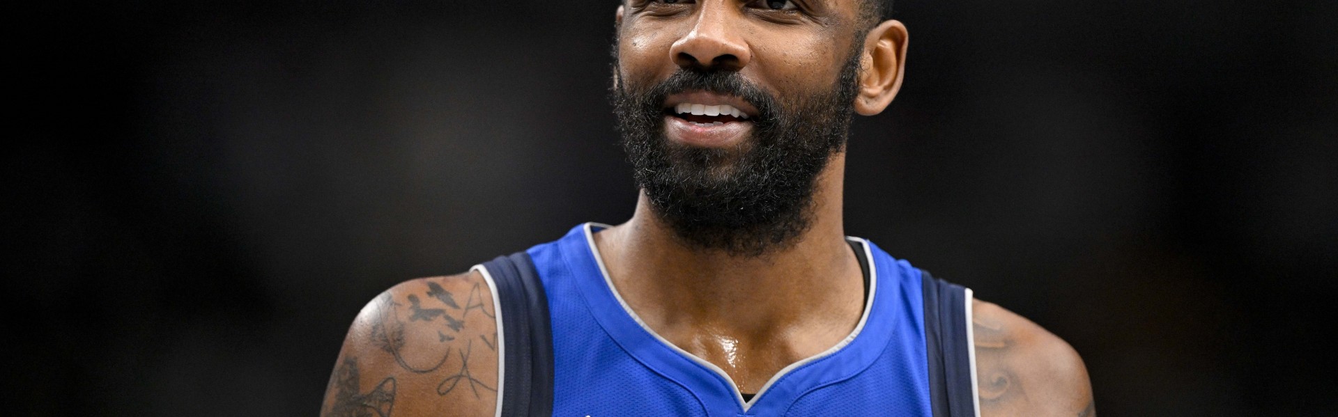 关键时刻造对手进攻犯规！欧文：我猜对了对手的进攻意图