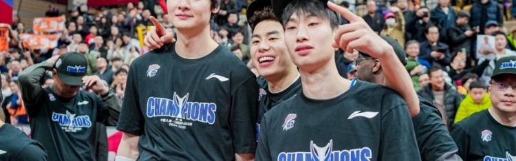 殳海：上海一路从谷底攀爬 到捧起冠军奖杯是CBA的一个美好故事