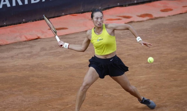 辛纳解禁复出报名罗马站！郑钦文携王欣瑜入围，4大女将伤后复出