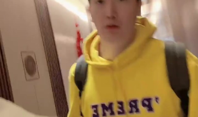 余霜分享Vlog：来重庆云顶之弈啦！忙碌又充实的工作Vlog