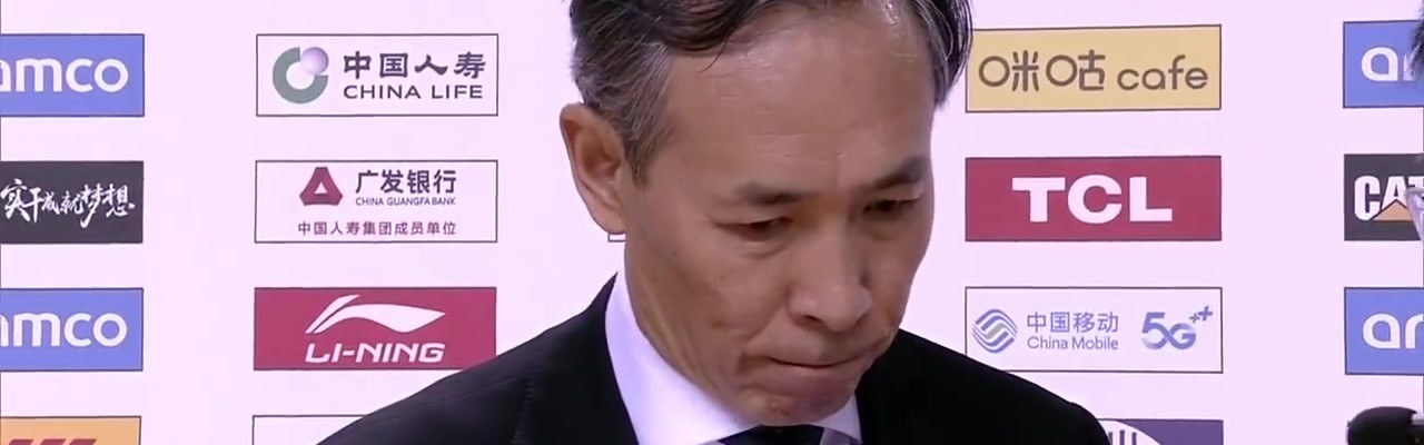 许利民：对戴维斯的防守做得不好 此役对即将开始的季后赛有帮助