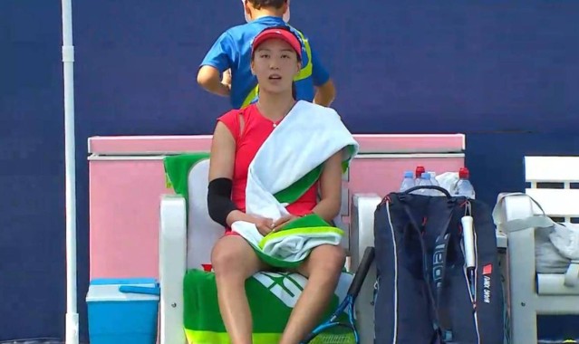 迪拜1000赛：王欣瑜2盘脆败资格赛选手，中国球迷只能静候郑钦文