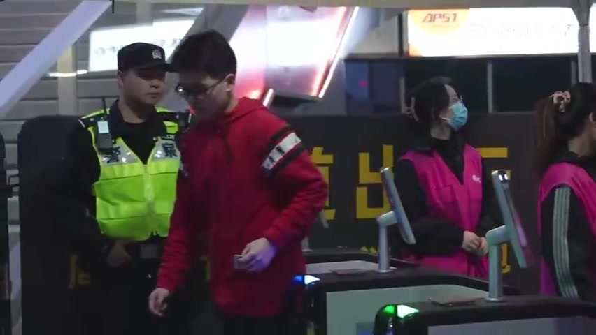 【比赛日Vlog】一起回顾上海海港1比1上海申花的精彩瞬间